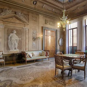 vintage-venice-apartment.hotelinveneto.com/